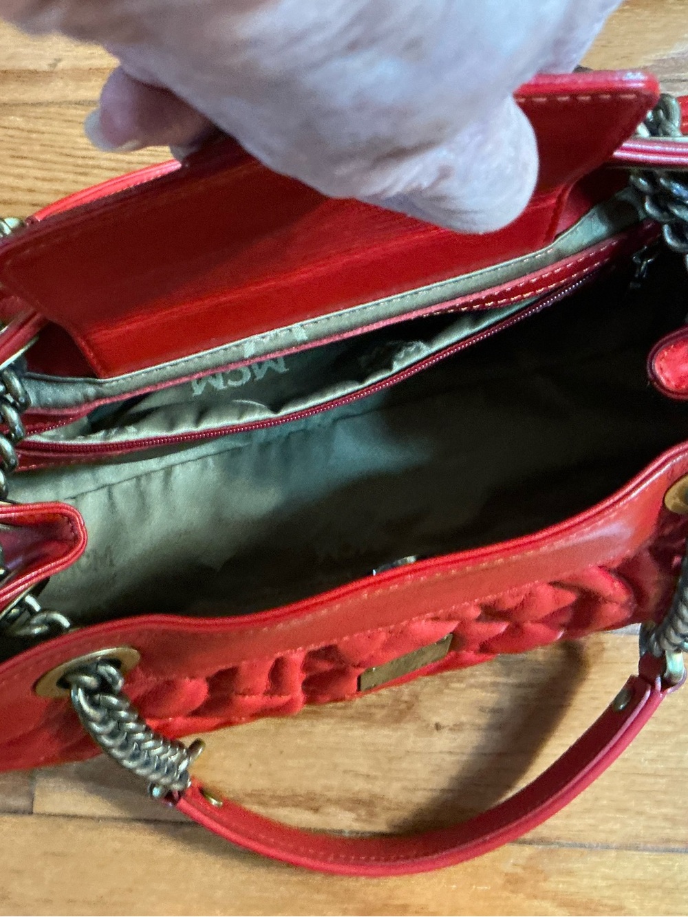 MCM Red Quilted Leather Small Chain Shoulder Bag - Picture 6 of 9
